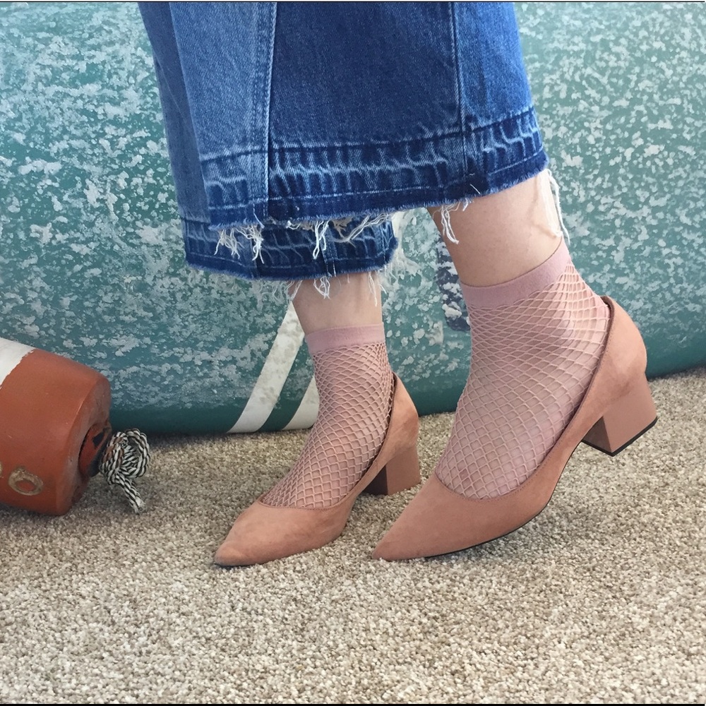 Nude block heeled heels